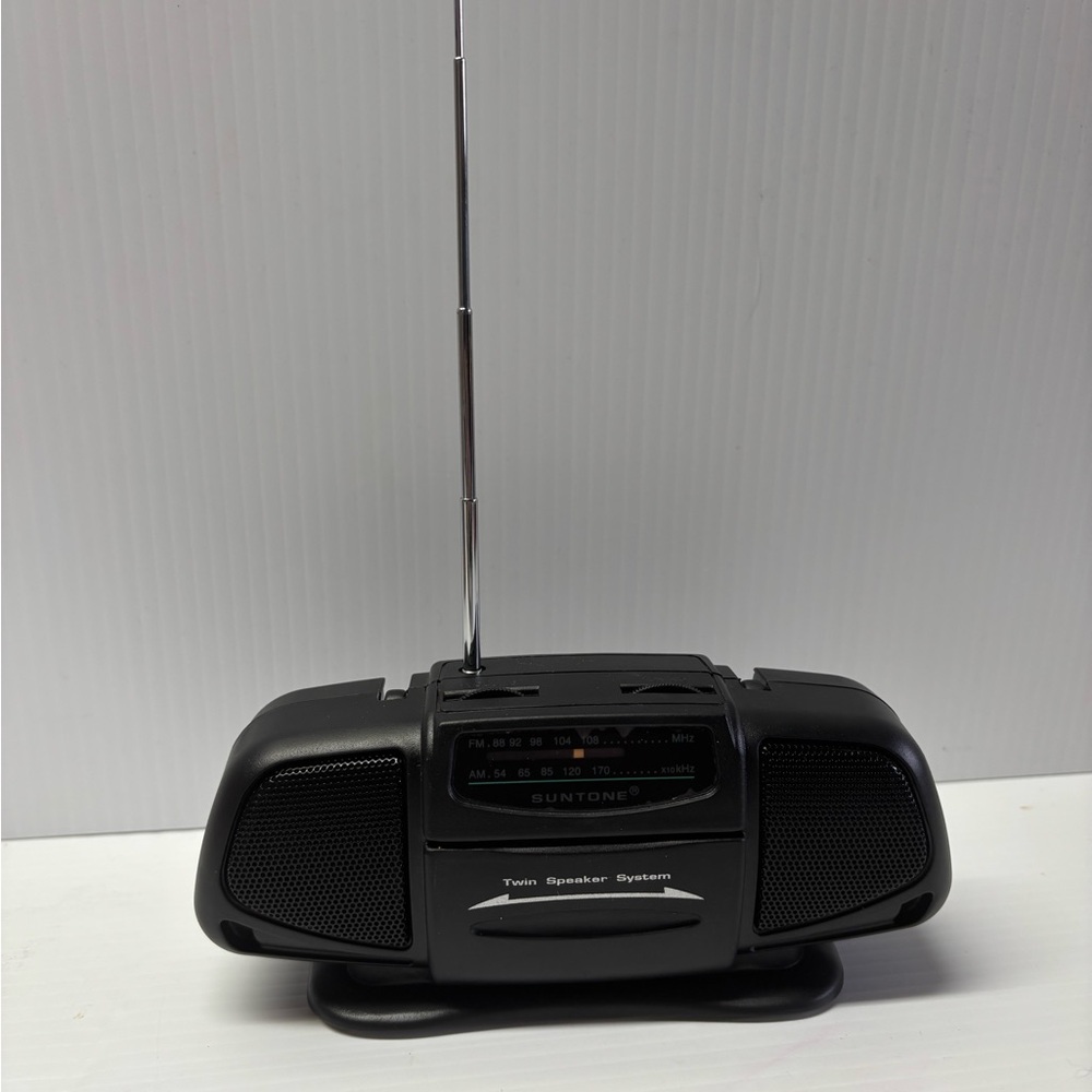 Suntone Mini Radio (tested and works, Model: RR2500) BLACK Battery AAx4 Not Incl